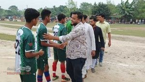 দিনাজপুরে আলহাজ্ব মজিবুর রহমান ফুটবল টুর্নামেন্টের ৪র্থ দিনের খেলার আনুষ্ঠানিক উদ্বোধন
