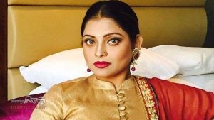 চুরির ঘটনায় আবারও শিরোনামে এসেছেন কলকাতার অভিনেত্রী রূপা দত্ত