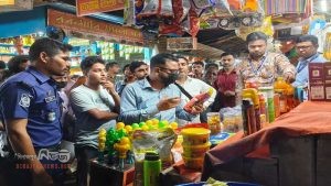 হাকিমপুরে ভ্রাম্যমাণ আদালতের অভিযান প্রতিষ্ঠানকে ১ লাখ টাকা জরিমানা