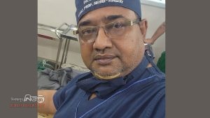 ঢাকা মেডিকেলের এক নিউরোসার্জনকে দিনাজপুর মেডিকেল কলেজ হাসপাতালে বদলি