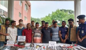 রংপুরে আন্তঃজেলা ডাকাত চক্রের ৭ সদস্য গ্রেপ্তার