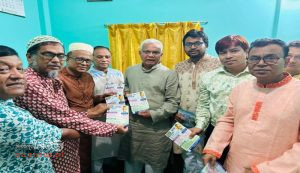 দিনাজপুরে ডেঙ্গু ও হাম বিষয়ক লিফলেট বিতরণের উদ্বোধন করলেন সমাজকল্যাণ মন্ত্রী
