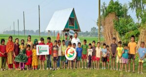 চরাঞ্চলের সিধাই গ্রামে বন্যায় নিরাপদ আশ্রয়ের ভরসা ‘খুদি বাড়ি’
