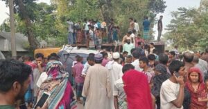 কুড়িগ্রামে ট্রাকচাপায় প্রাণ গেল ইজিবাইকের ৫ যাত্রীর