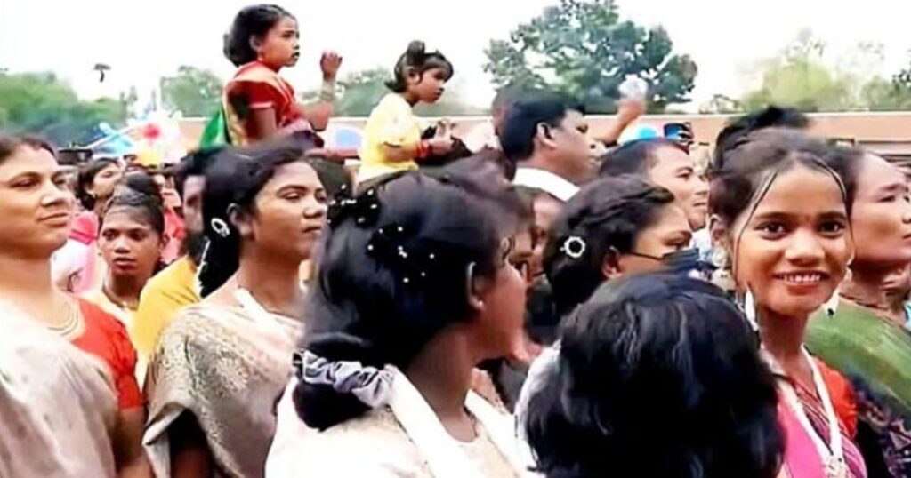 দিনাজপুরে বউ মেলা’ জীবনসঙ্গী খুঁজতে আসবেন আদিবাসী তরুণ-তরুণীরা
