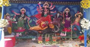 স্মৃতি ফিরিয়ে ৫৫ বছর পর কড়কড়িয়া মন্দিরে চণ্ডীপাঠ ও ঢাকের বোল