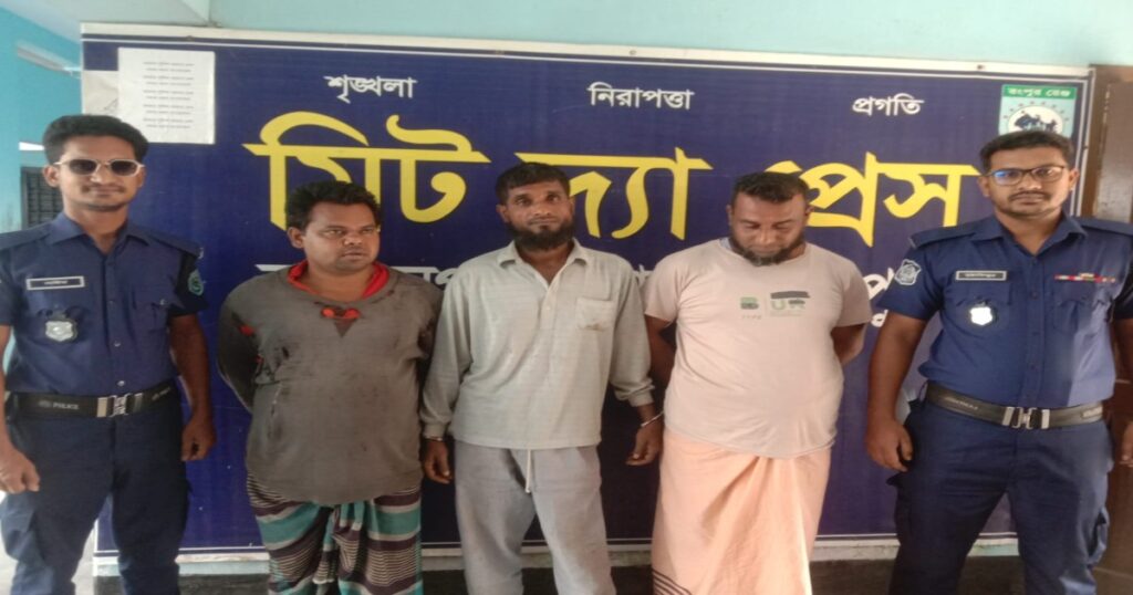 হিলিতে সাজাপ্রাপ্ত দুই আসামিসহ গ্রেপ্তার ৩