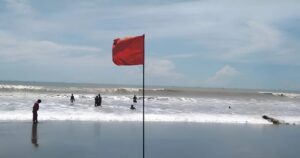বুধবার থেকে দেশে বৃষ্টি হতে পারে, উপকূলে ঝোড়ো হাওয়ার সম্ভাবনা