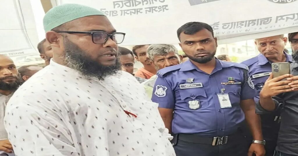 ভোটকেন্দ্রে লিফলেট বিতরণ, জামায়াত নেতাকে ৫ হাজার টাকা জরিমানা